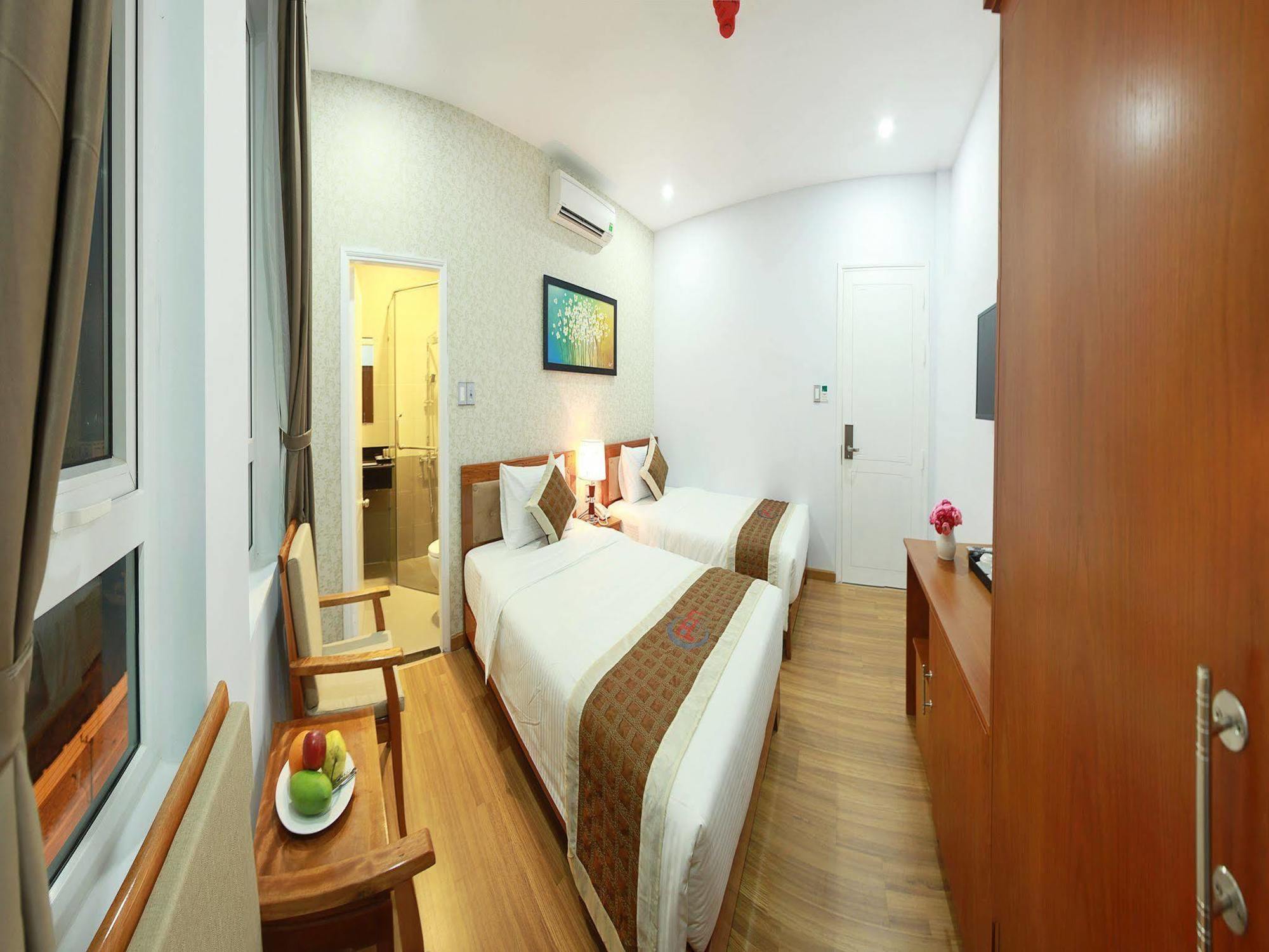 Shara Hotel Дананг Екстериор снимка